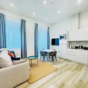qe-apartments.hotelsincadiz.net/